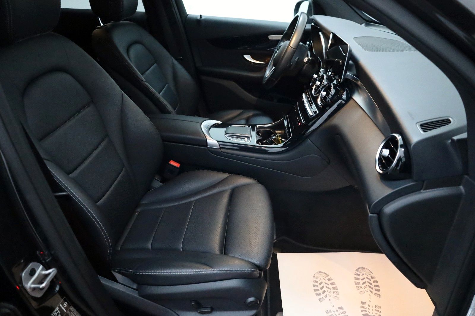 Fahrzeugabbildung Mercedes-Benz GLC 300 de 4M,Chrom-Pak,LED,KAM,PDC,VIRTUAL