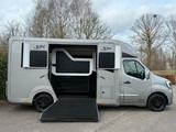 Renault Master 2022 STX Pferdewagen Horsetruck Pferde - : Halbautomatik