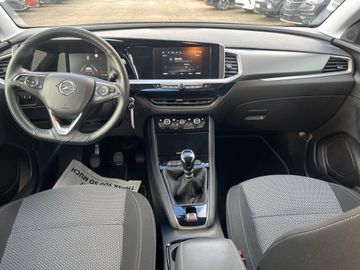 Opel GRANDLAND 1.2 DIRECT INJECTION TURBO  96 KW 130 