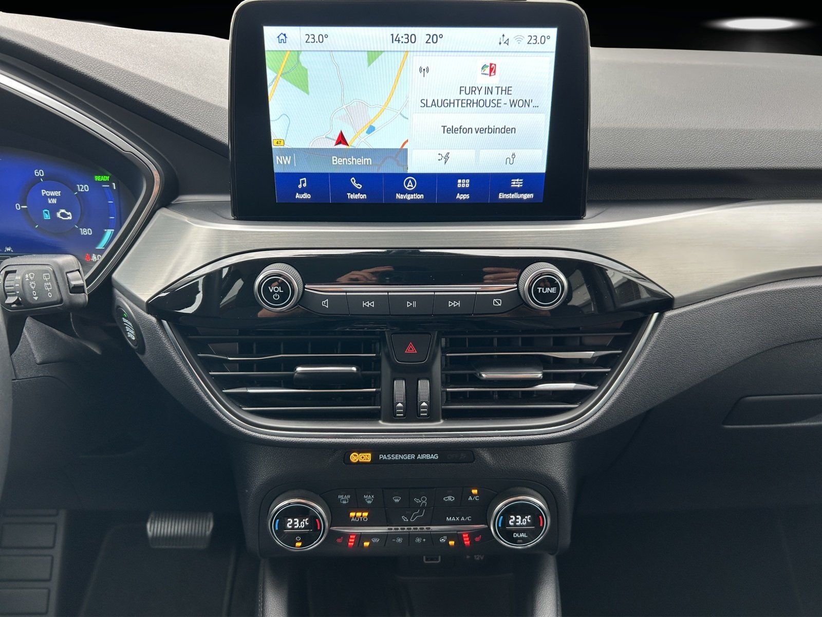 Fahrzeugabbildung Ford Kuga 2.5 PHEV Titanium Aut./KAMERA/NAVI/GRA/SHZ/