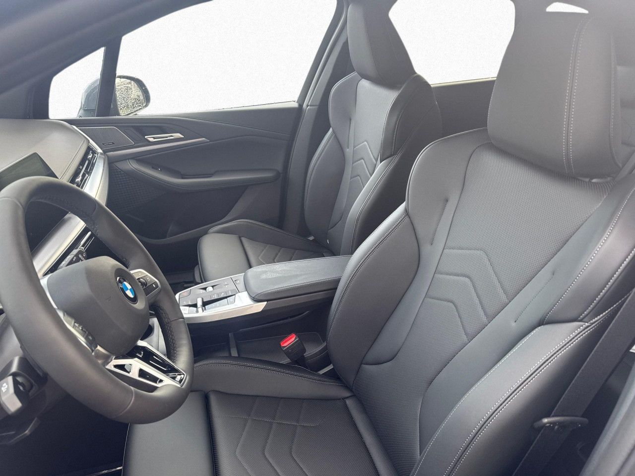BMW 223 Active Tourer - Bild 11