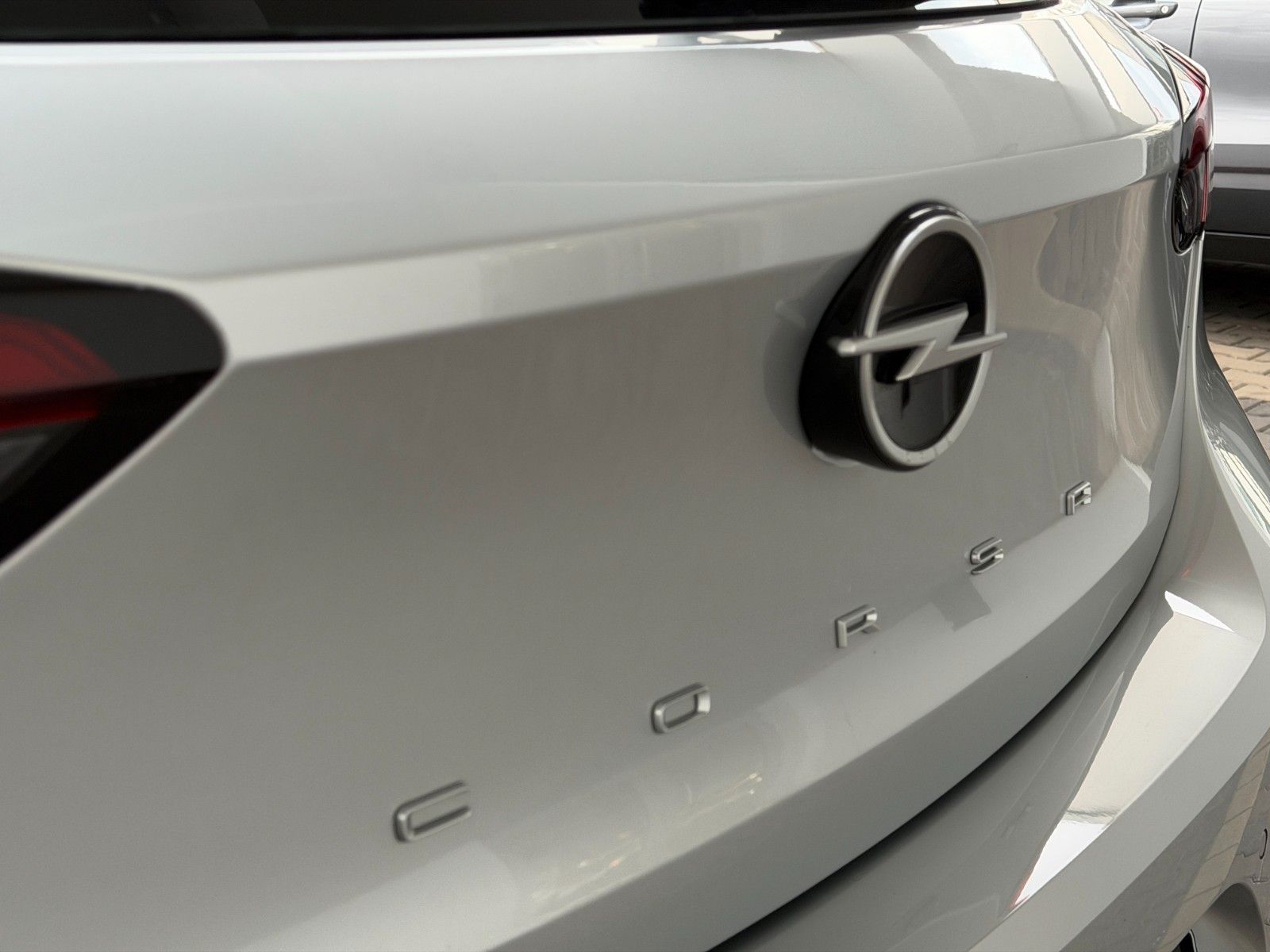 Fahrzeugabbildung Opel Corsa F Edition 100PS LED/Allwetter/Parkpilot!