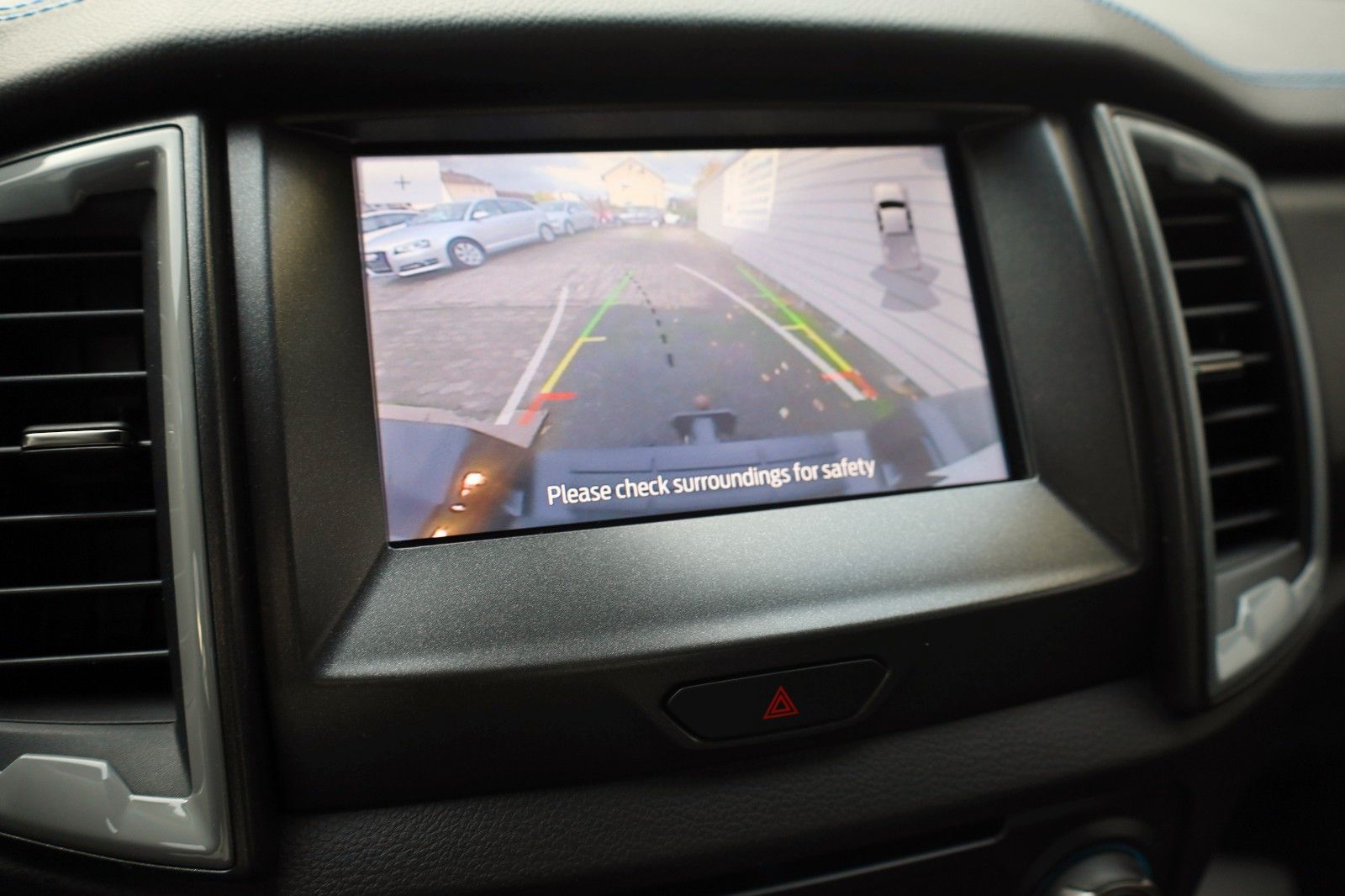 Fahrzeugabbildung Ford Raptor ,Standhzg,Leder,Navi,AHK,Garantie 02/2026