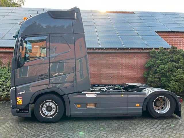 Volvo FH500 4x2T mit Schubbodenhydraulik