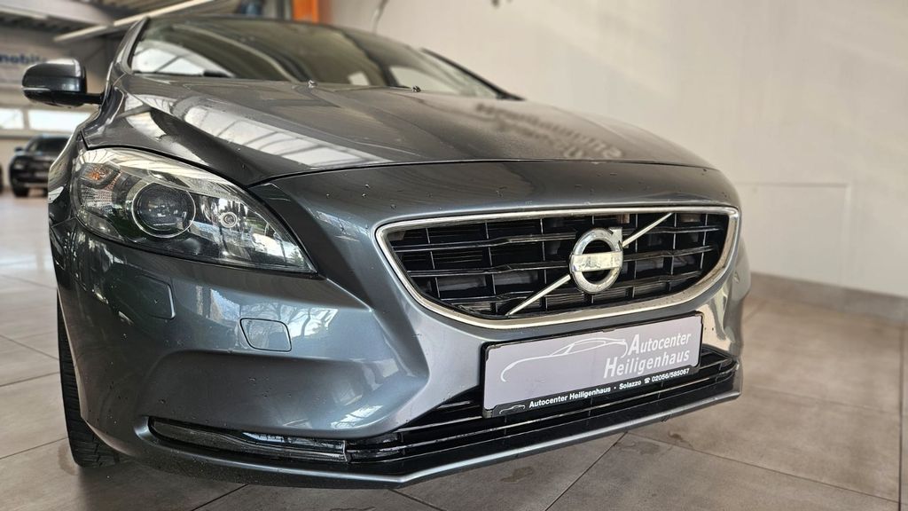 Angebot ansehen Volvo V40