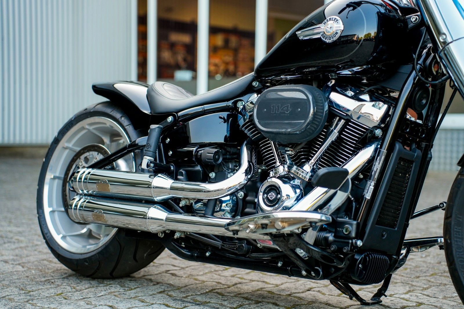 Fahrzeugabbildung Harley-Davidson SOFTAIL FAT BOY FLFBS 114 - JEKILL&HYDE -