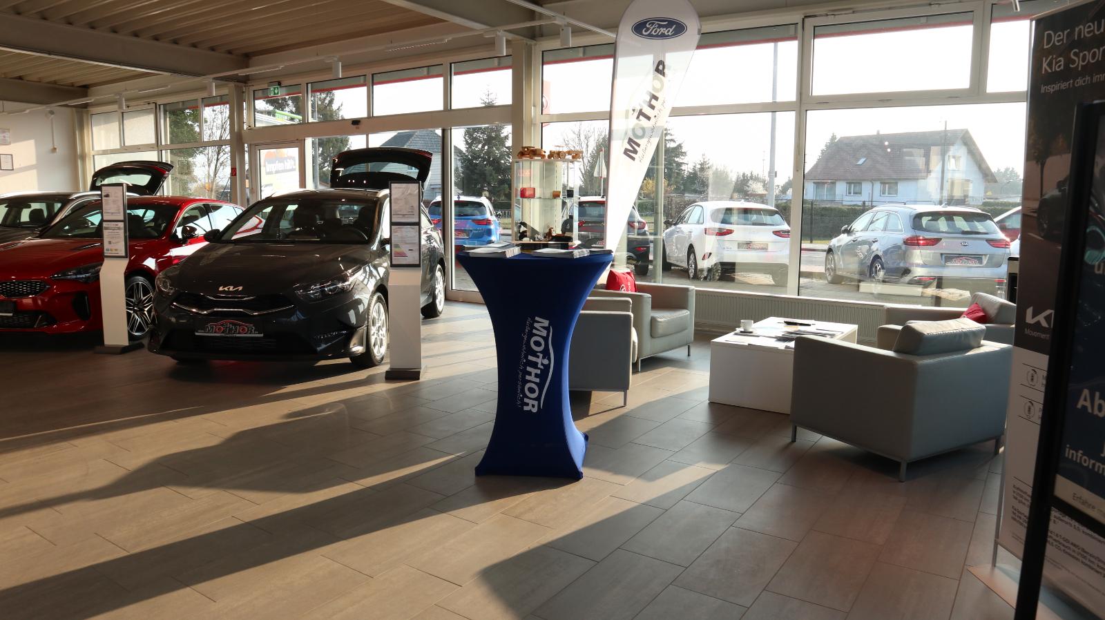 showroom-image-bottom
