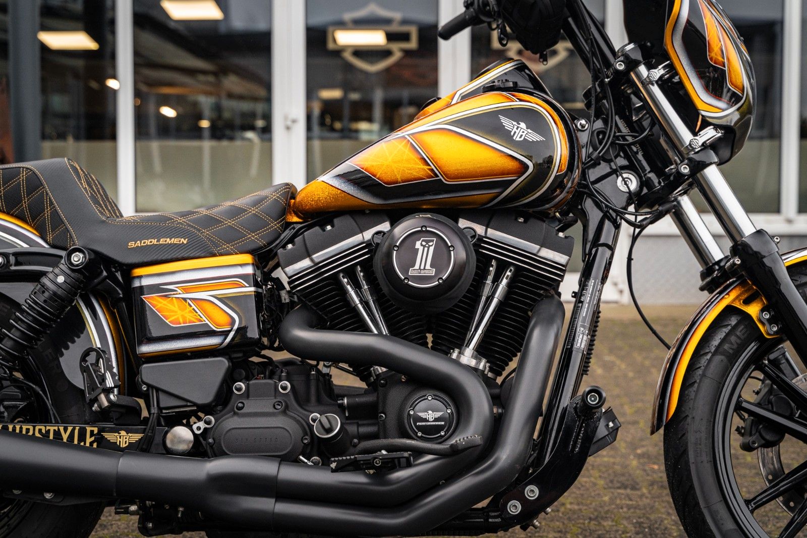 Fahrzeugabbildung Harley-Davidson Dyna Street Bob Ltd. Heinz Bikes Clubstyle 1of1