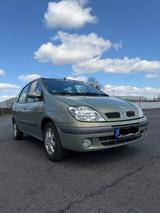 Renault Scenic 1.6 - komfortabler Familienvan - Renault Scenic aus 2001: 1.6