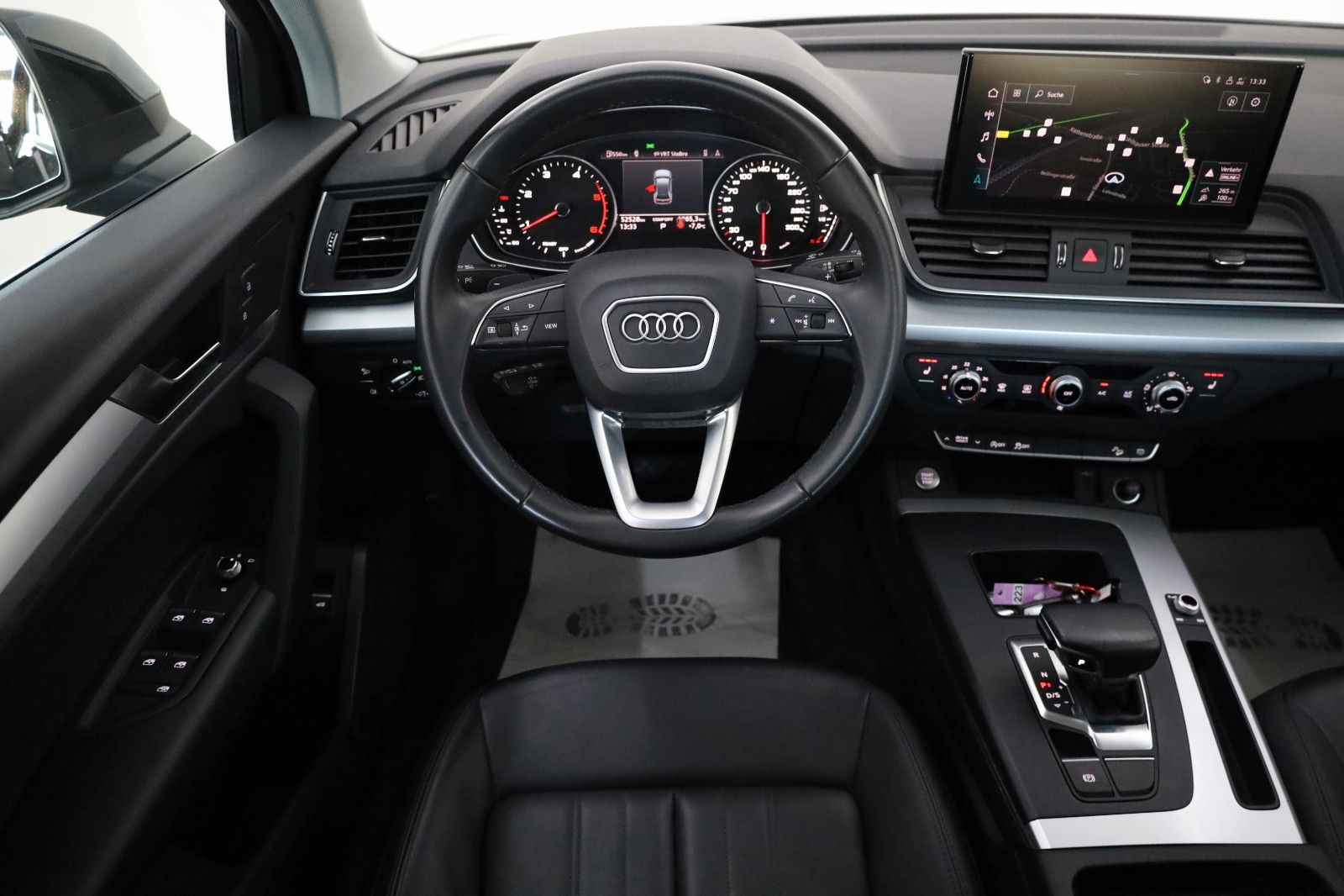 Fahrzeugabbildung Audi Q5 35 TDI, Leder, Navi, LED, SH