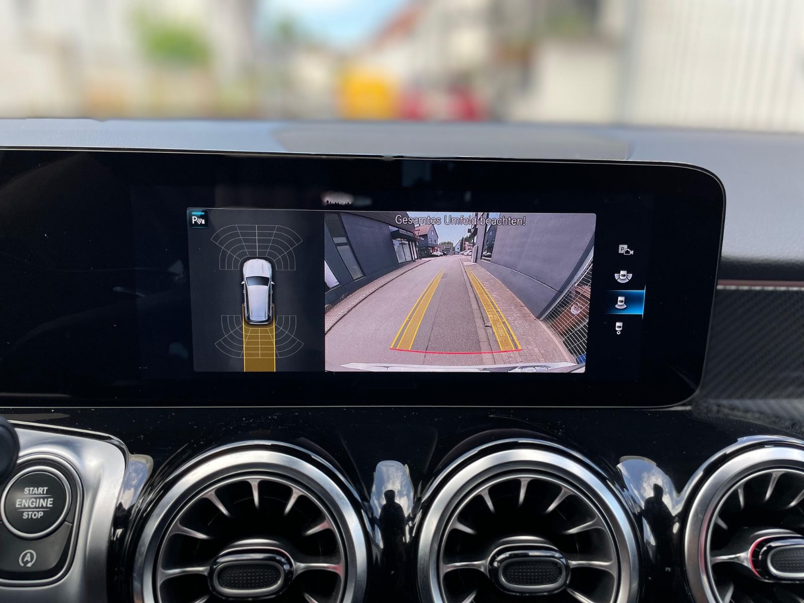 Fahrzeugabbildung Mercedes-Benz GLB 220 d |AMG|MBUX|Distr|Multibeam|AHK|Kamera