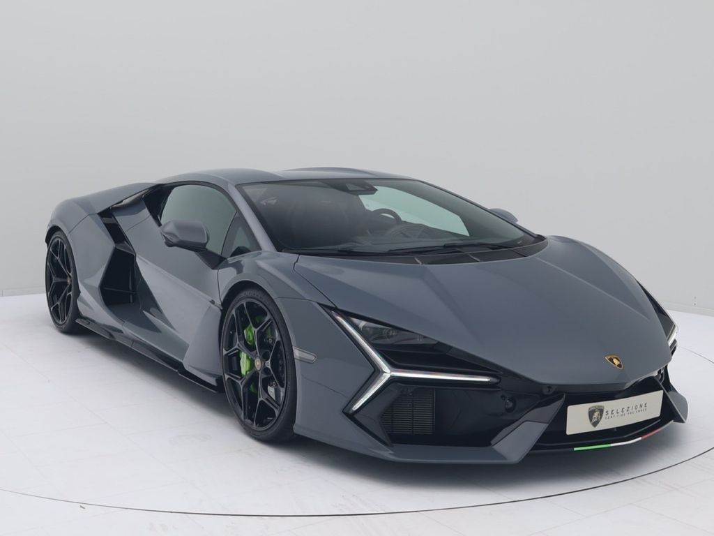 Image of Lamborghini Revuelto