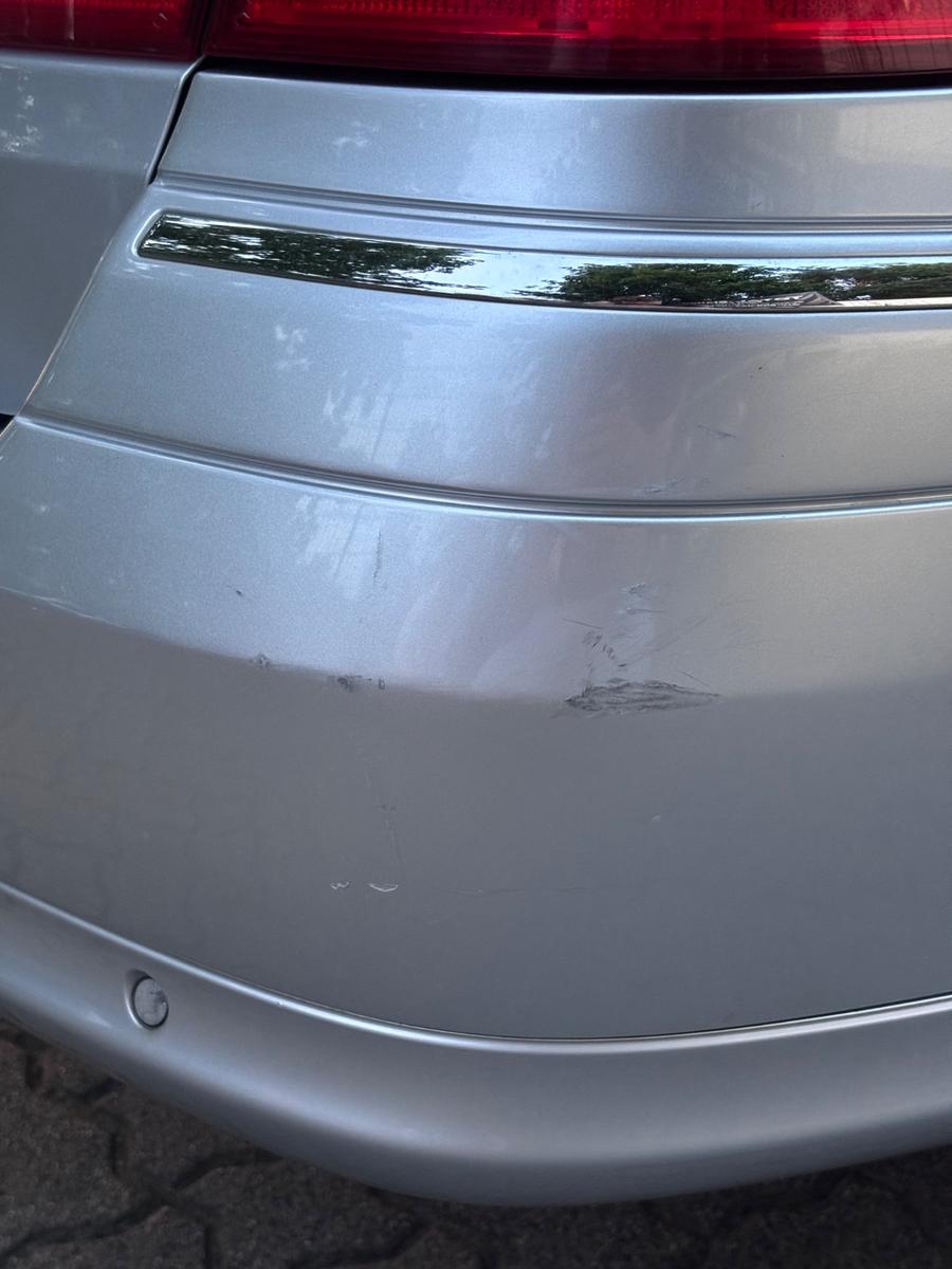 Mercedes-Benz E320 2004 — photo 12