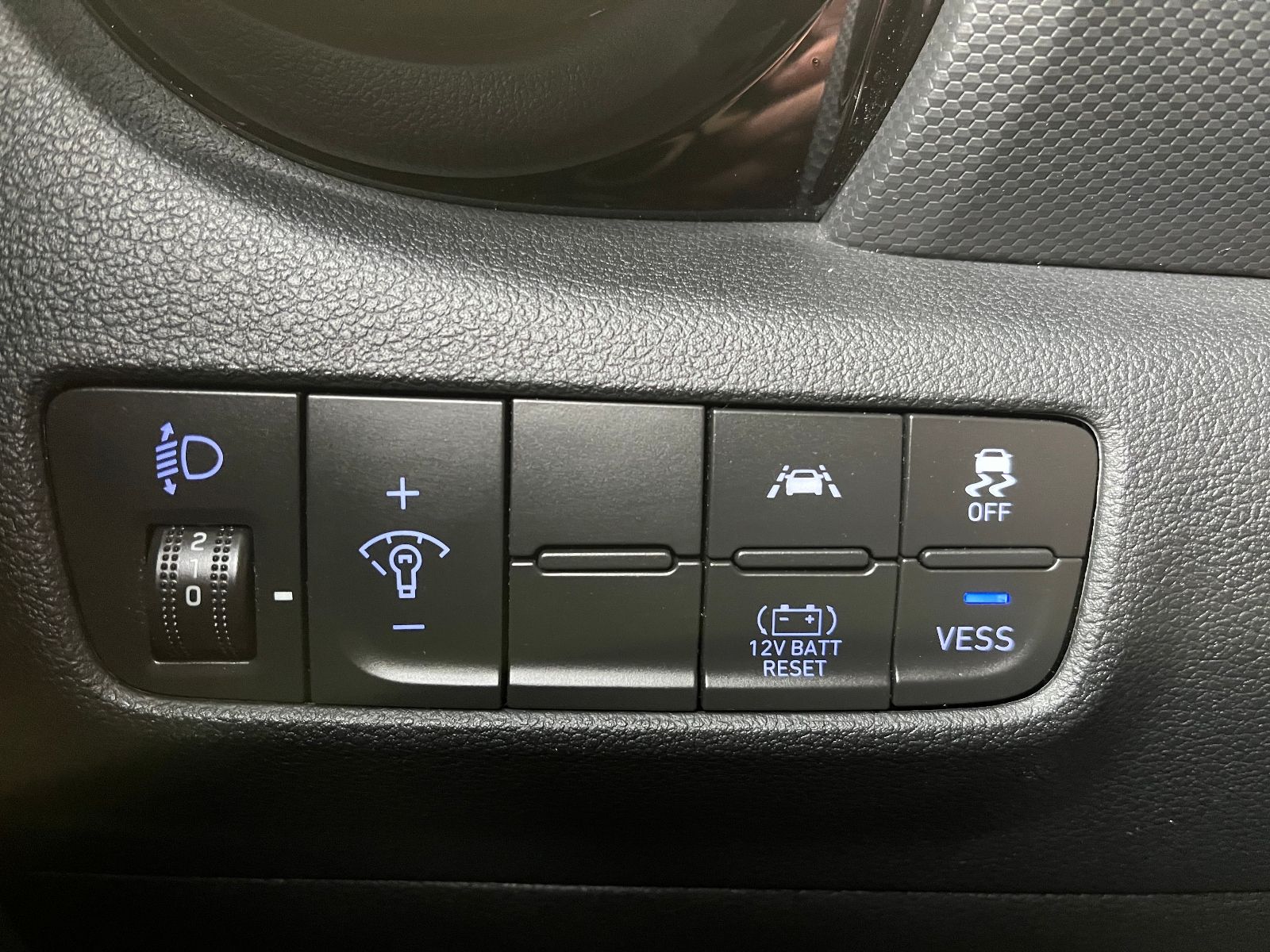 Fahrzeugabbildung Hyundai Kona Advantage Hybrid 2WD NAV SHZ PDC