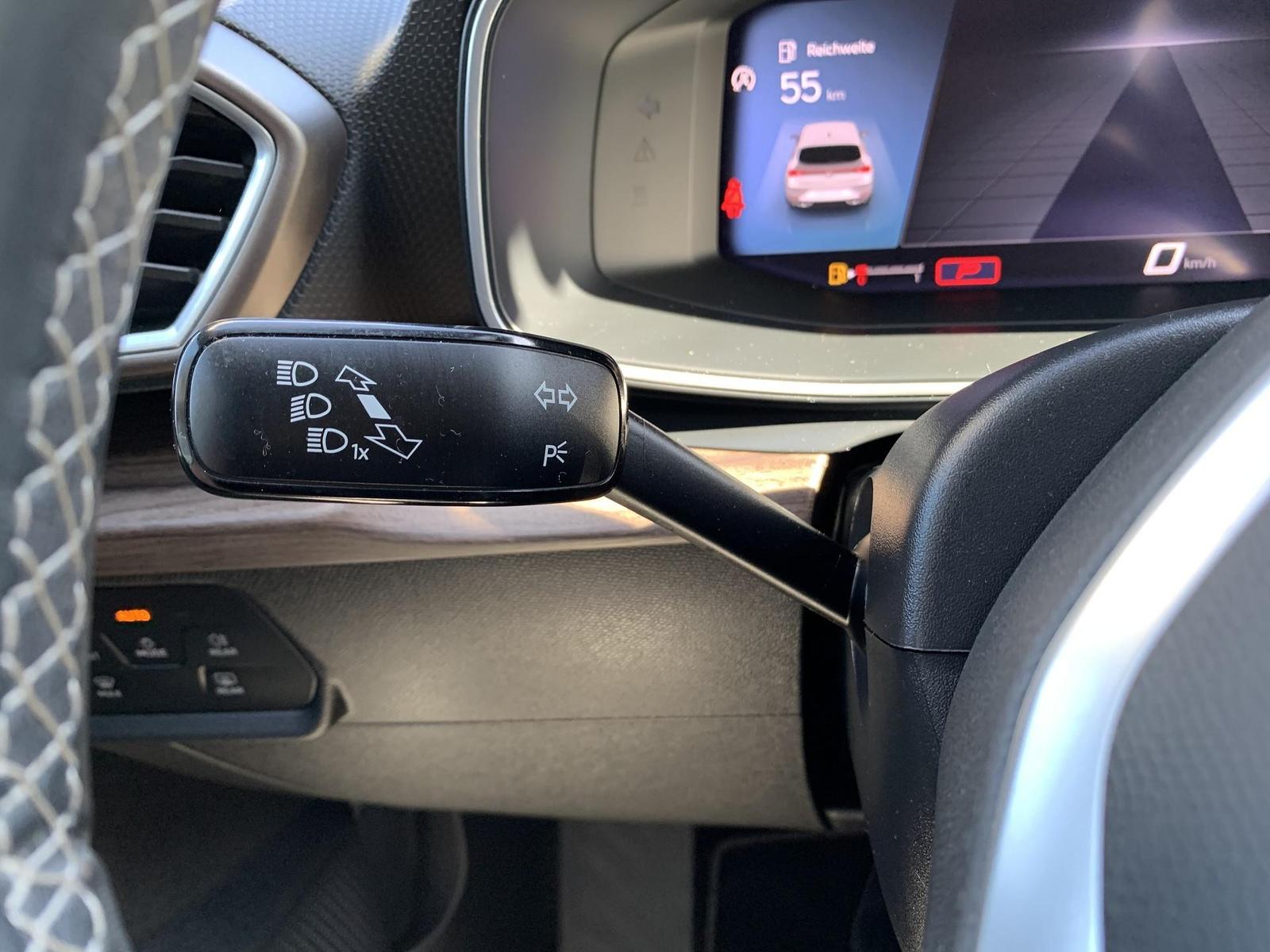 SEAT Leon 1.5TSI DSG Xcellence Voll-LED+Navi+Kamera, миниатюра 19