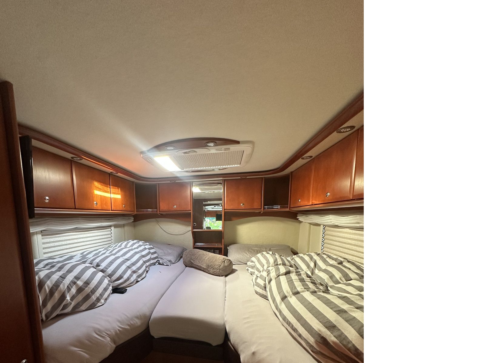 Fahrzeugabbildung Concorde Charisma 890 LS MAN TGL 02