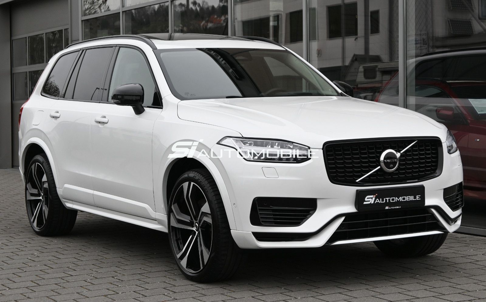 Fahrzeugabbildung Volvo XC90 T8 AWD T8 Recharge Ultimate Dark °104.670€°