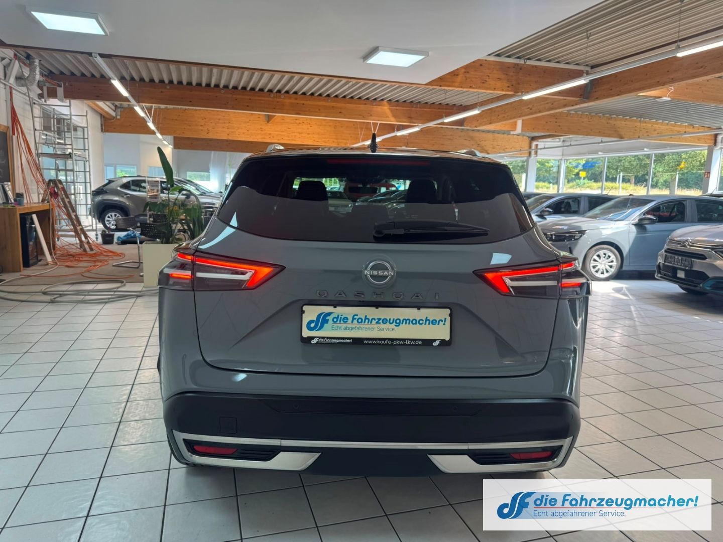 Fahrzeugabbildung Nissan Qashqai N-Connecta Navi 360 Kamera LED Apple Car