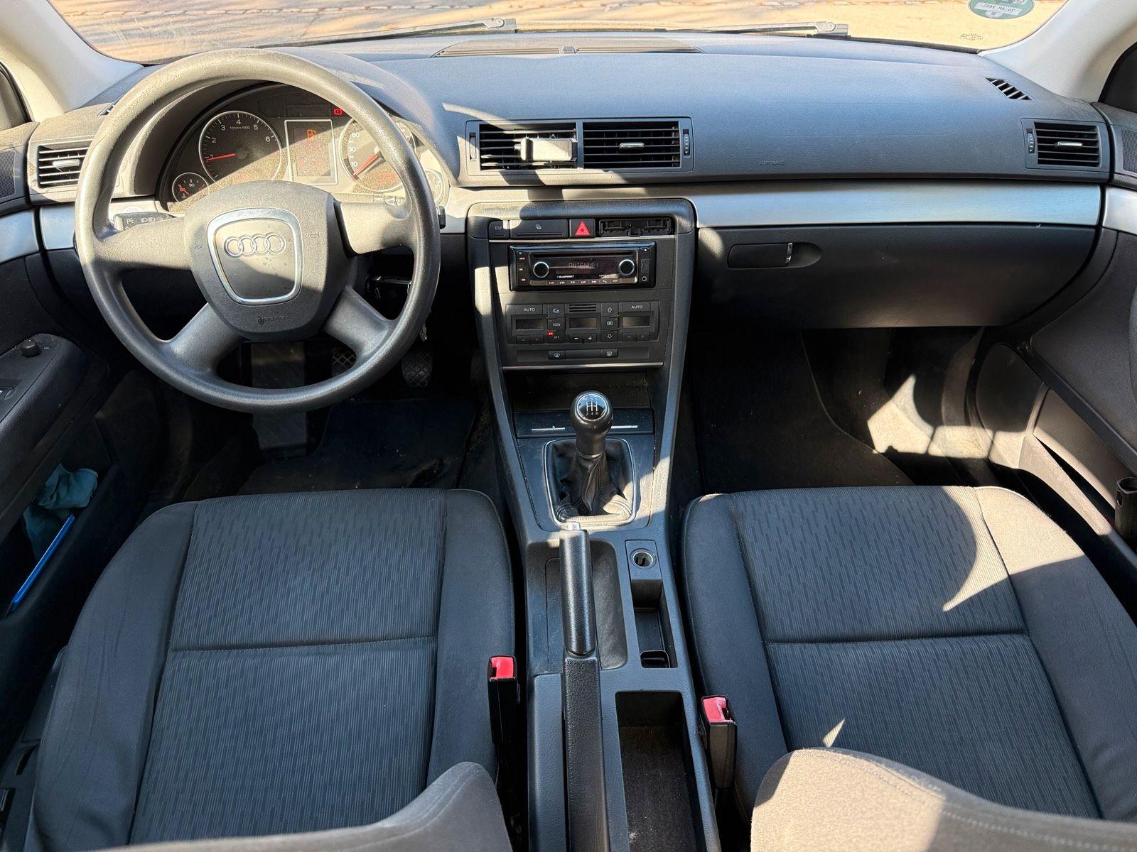 Audi A4 2007 — photo 8