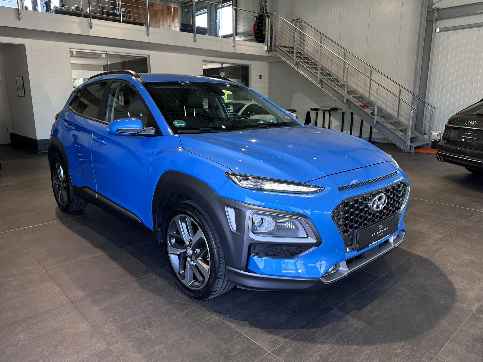 Hyundai Kona Premium 4WD *LEDER, AUTOMATIK, AHK, RFK*