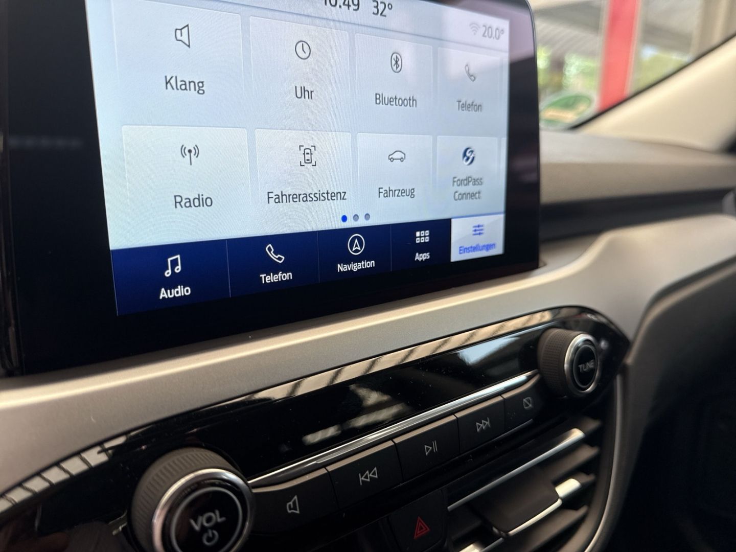 Fahrzeugabbildung Ford Kuga Plug-In Hybrid Cool & Connect AHK schwenkba