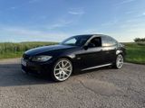 BMW 330i*BMW SH*M-ESD*M-Ansaugung*Schalter*Carplay - BMW 330 aus 2006: 330i