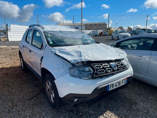 Dacia Duster 1.0i TCe 100 Essentiel 4×2 / FR416