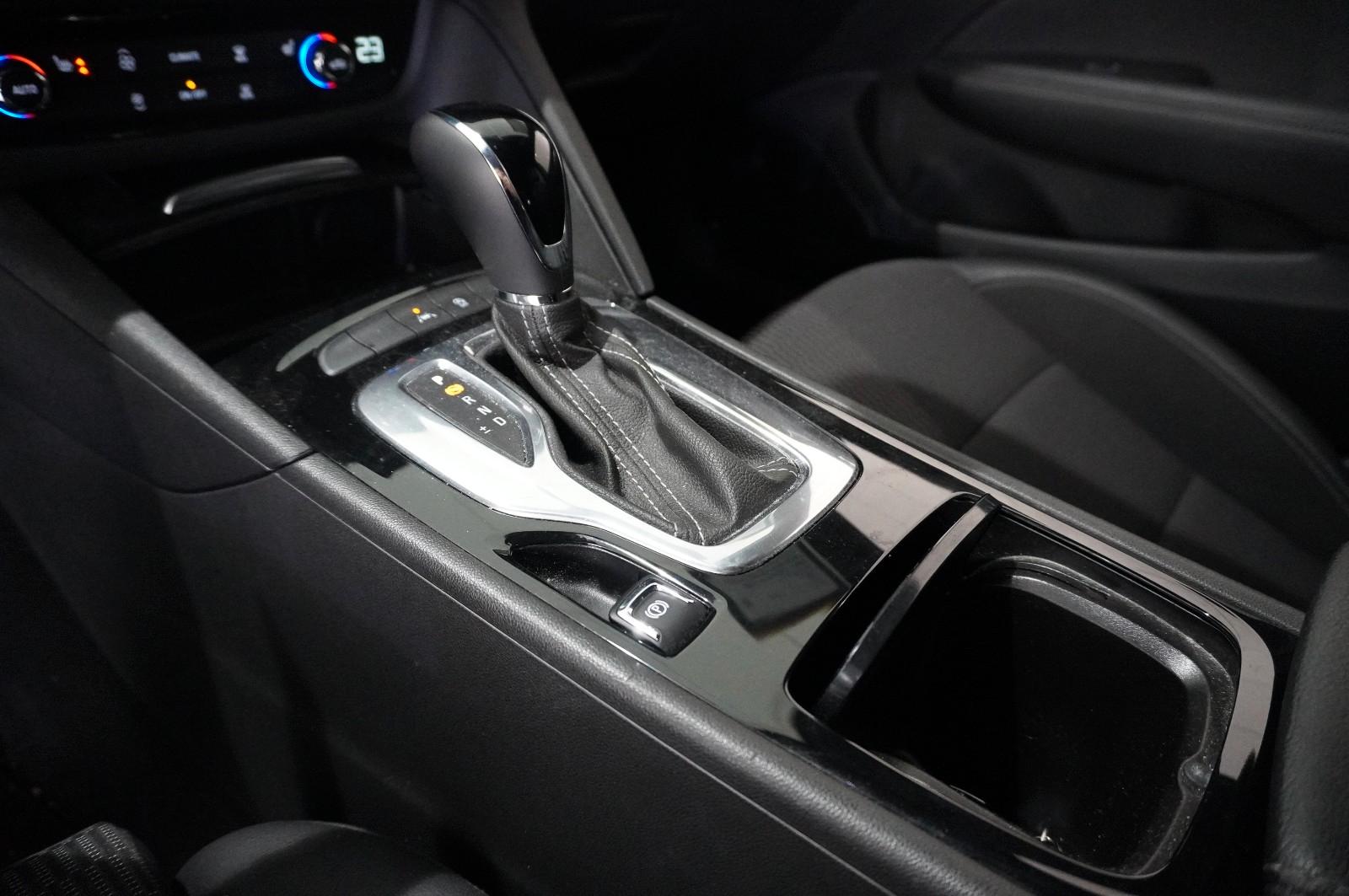 Opel Insignia B ST 2.0D ELEGANCE LED/NAVI/SHZ/LHZ/PDC