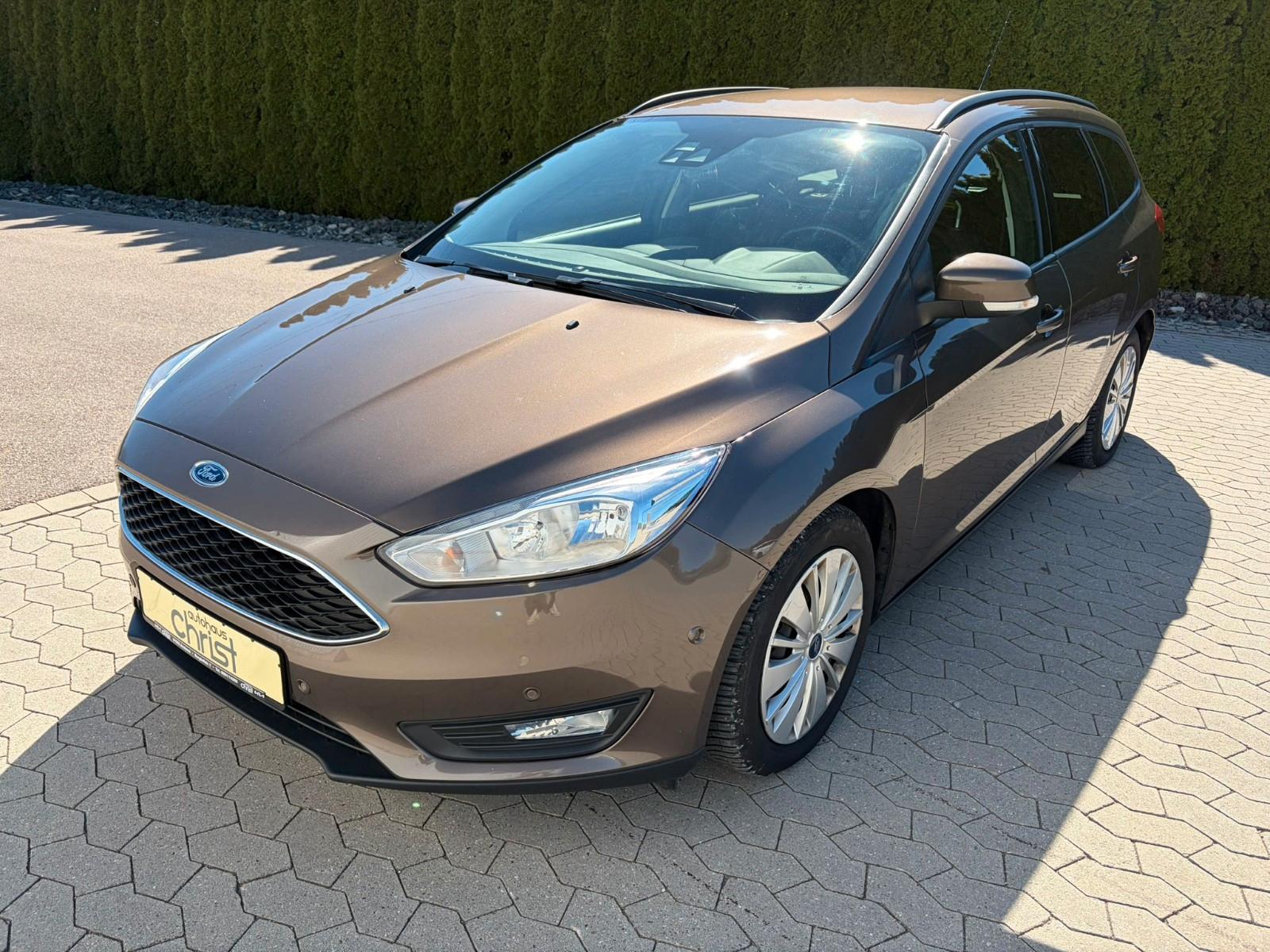Ford Focus Turnier 1.0 EcoBoost Business*Navi*PDC*AHK
