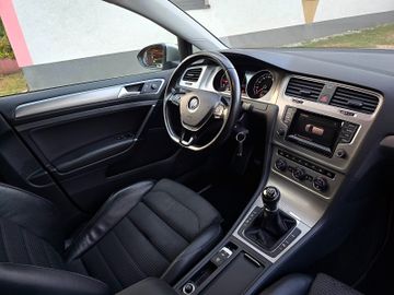 Volkswagen Golf - 12