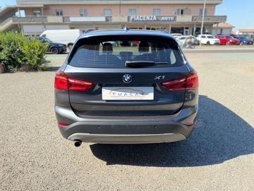 BMW X1 - 4
