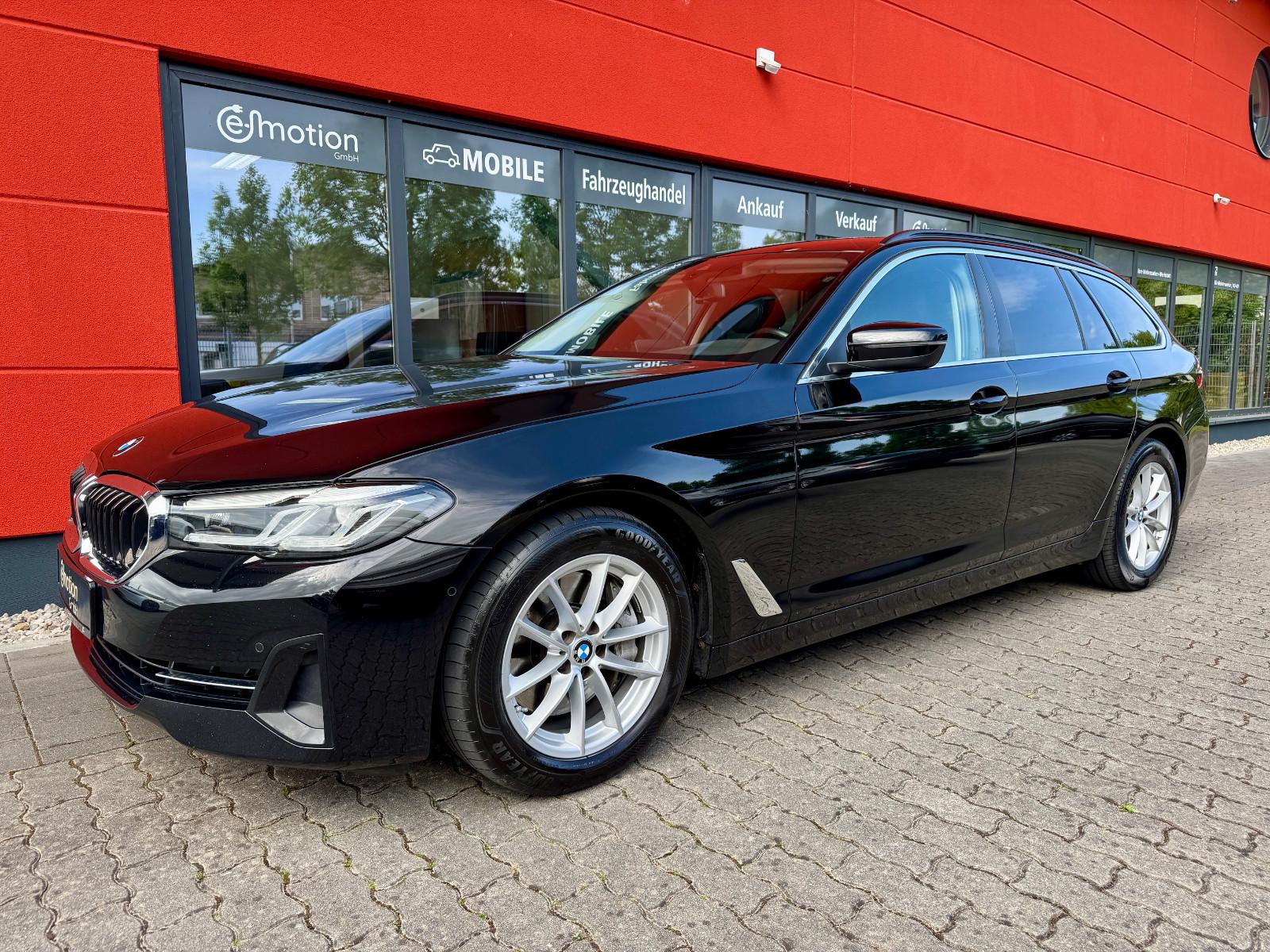 BMW 530d Touring xDrive*DrivAss*ParkA+*DAB*RFK*AHK*
