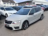 Skoda Octavia Combi RS 4x4 LED SHZ PANO KAMERA CARPLAY - Skoda Octavia mit Diesel-Antrieb: Automatik