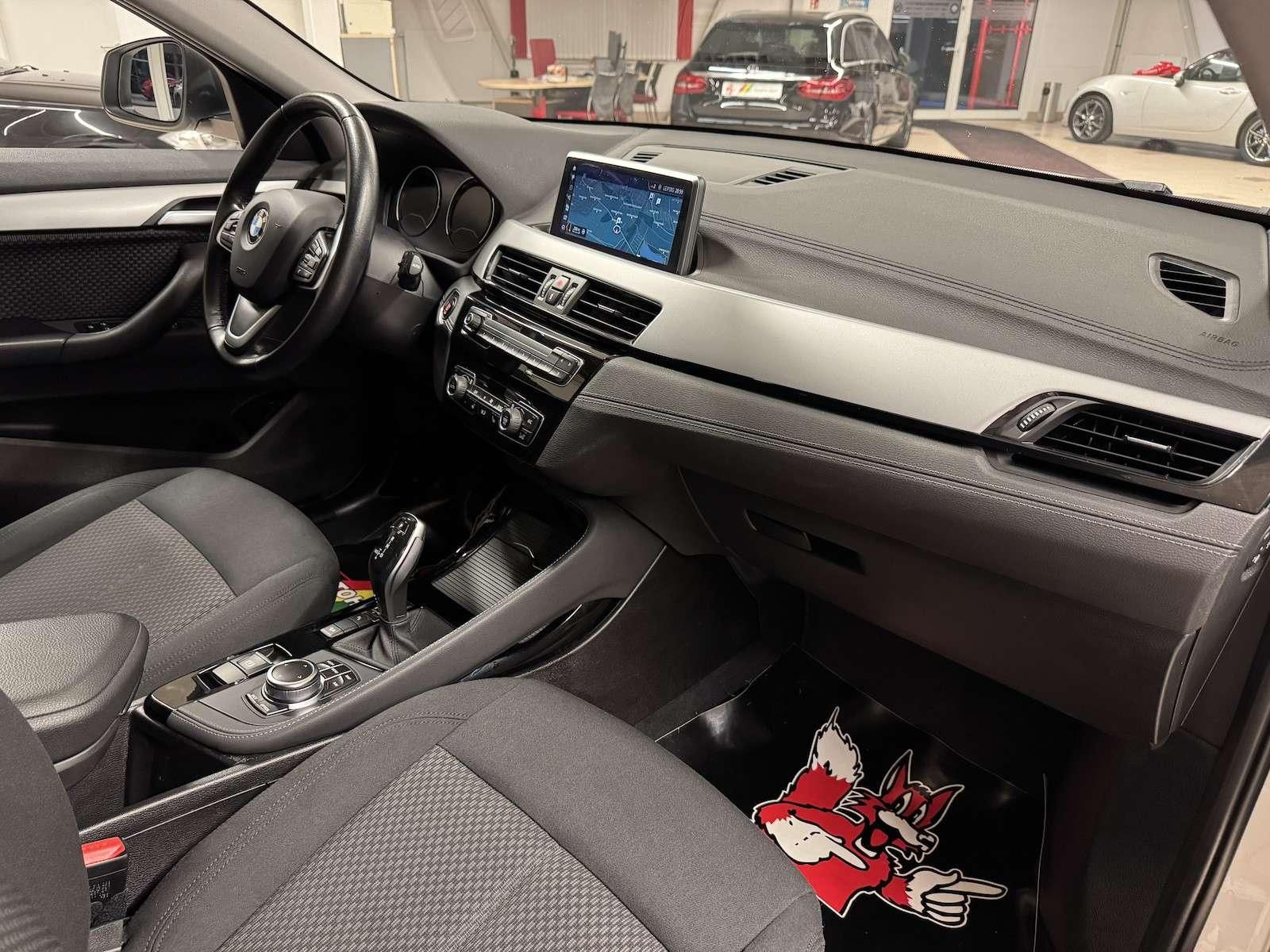 Fahrzeugabbildung BMW X2 xDrive 20i /LED/Navi/Ahk/VZE/Park-Ass 141 ...