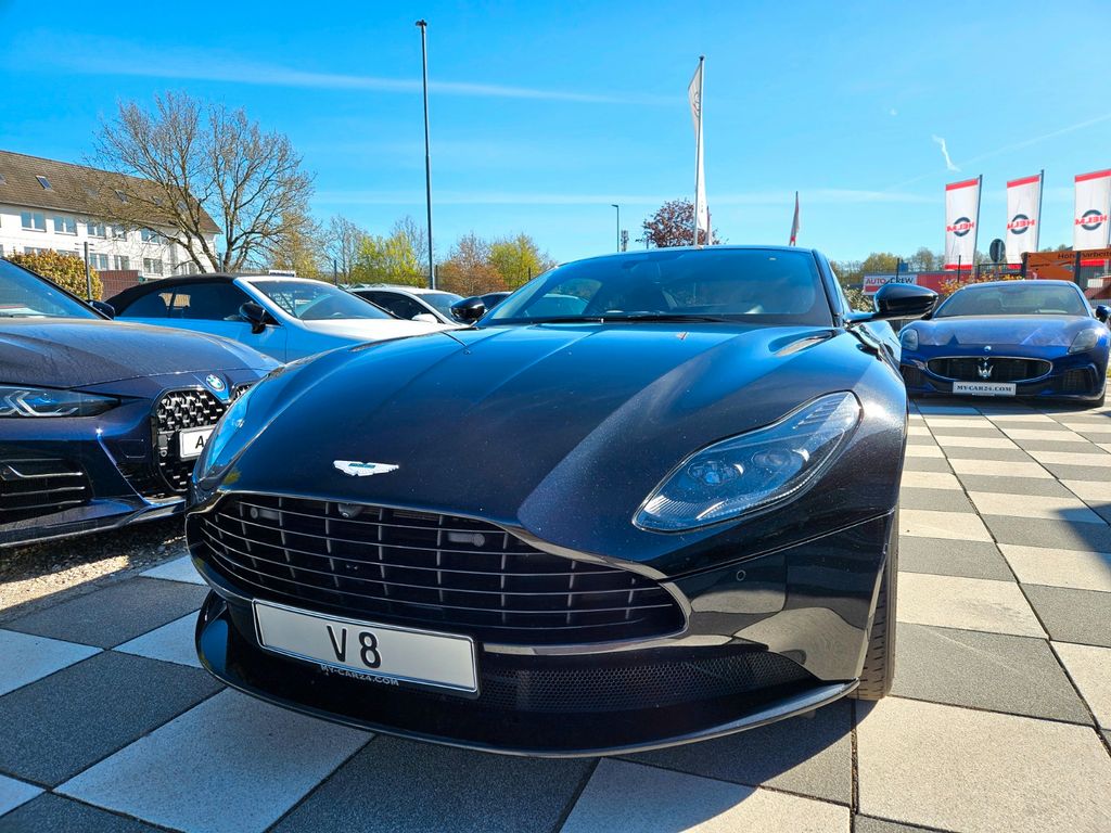 Aston Martin DB11