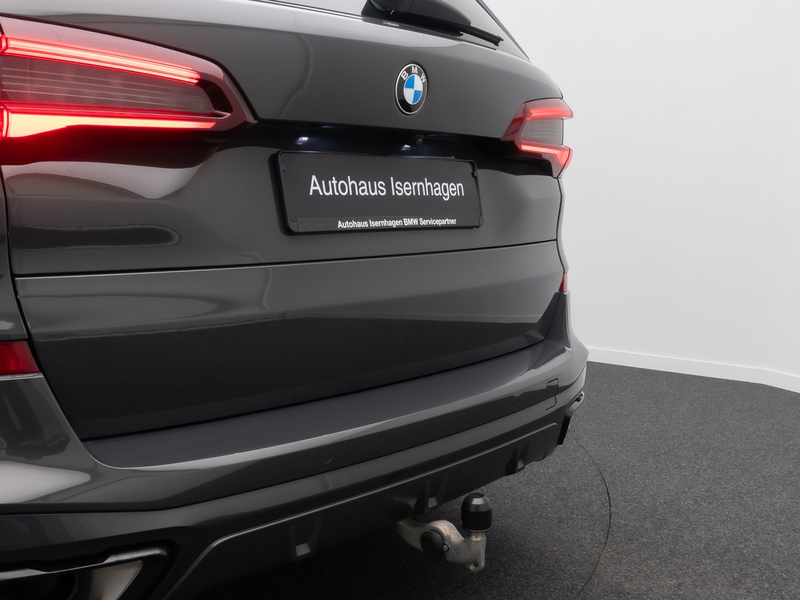 Fahrzeugabbildung BMW X5 xD40d M Sport 360&deg; HUD H/K DAB Massage 22Zoll