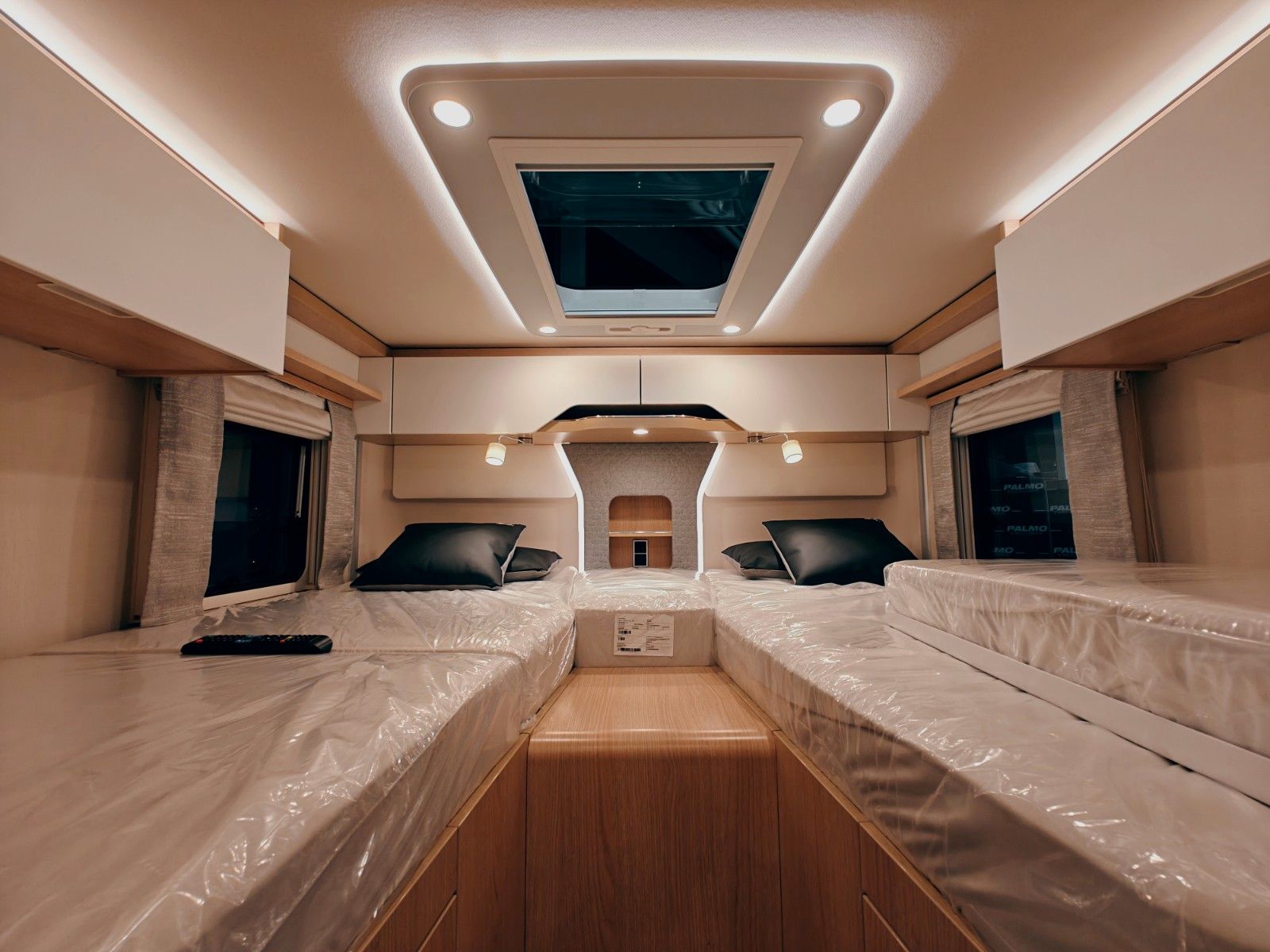 Fahrzeugabbildung HYMER / ERIBA / HYMERCAR B-KLASSE ML - T 780 SANSIBAR LTD. by palmo