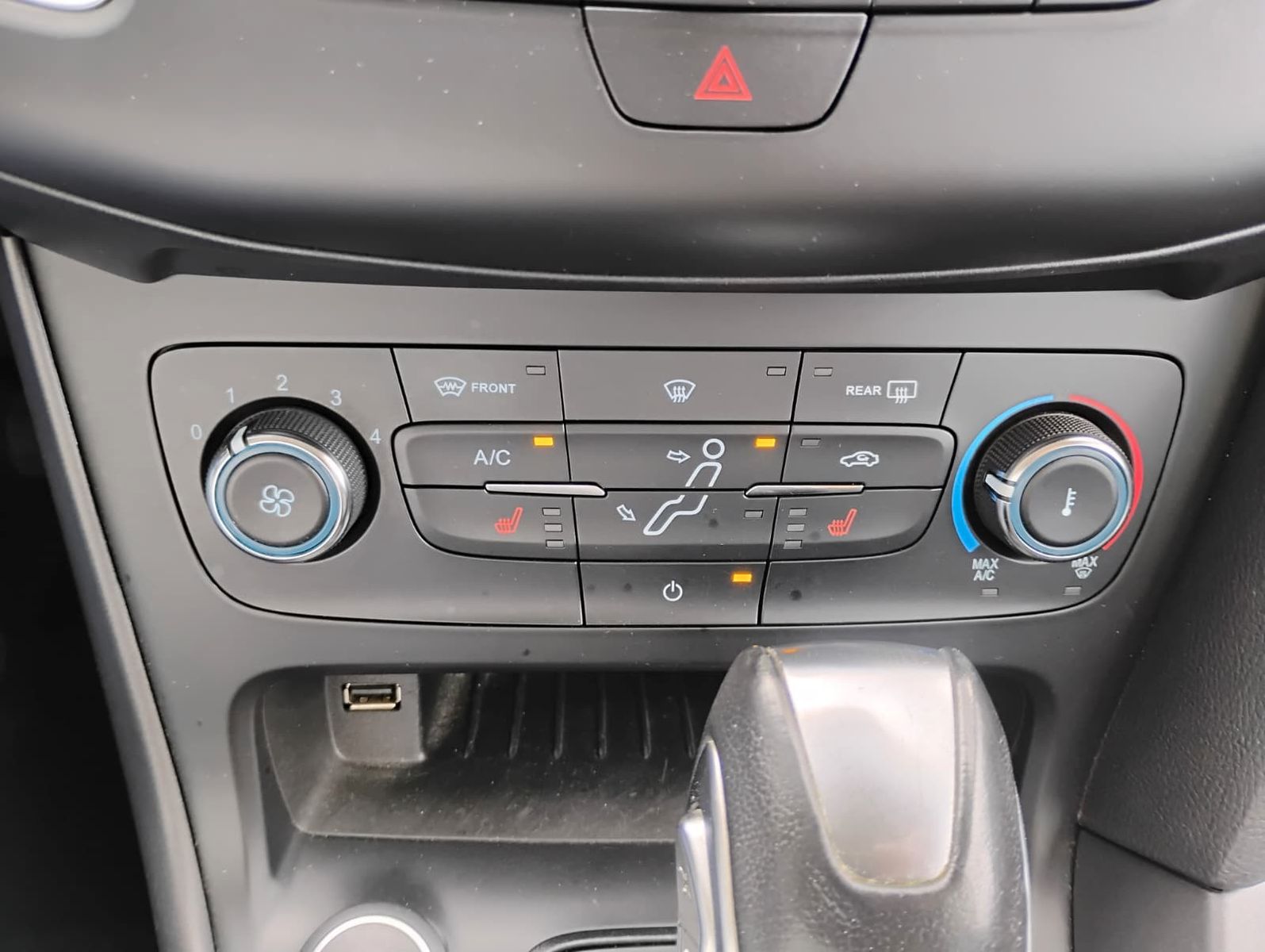 Ford Focus (03/2017, Diesel)