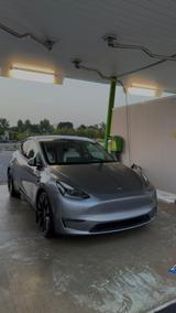 Tesla Model Y Performance AWD Quicksilver EAP Weiß Int - Tesla Gebrauchtwagen in Bielefeld