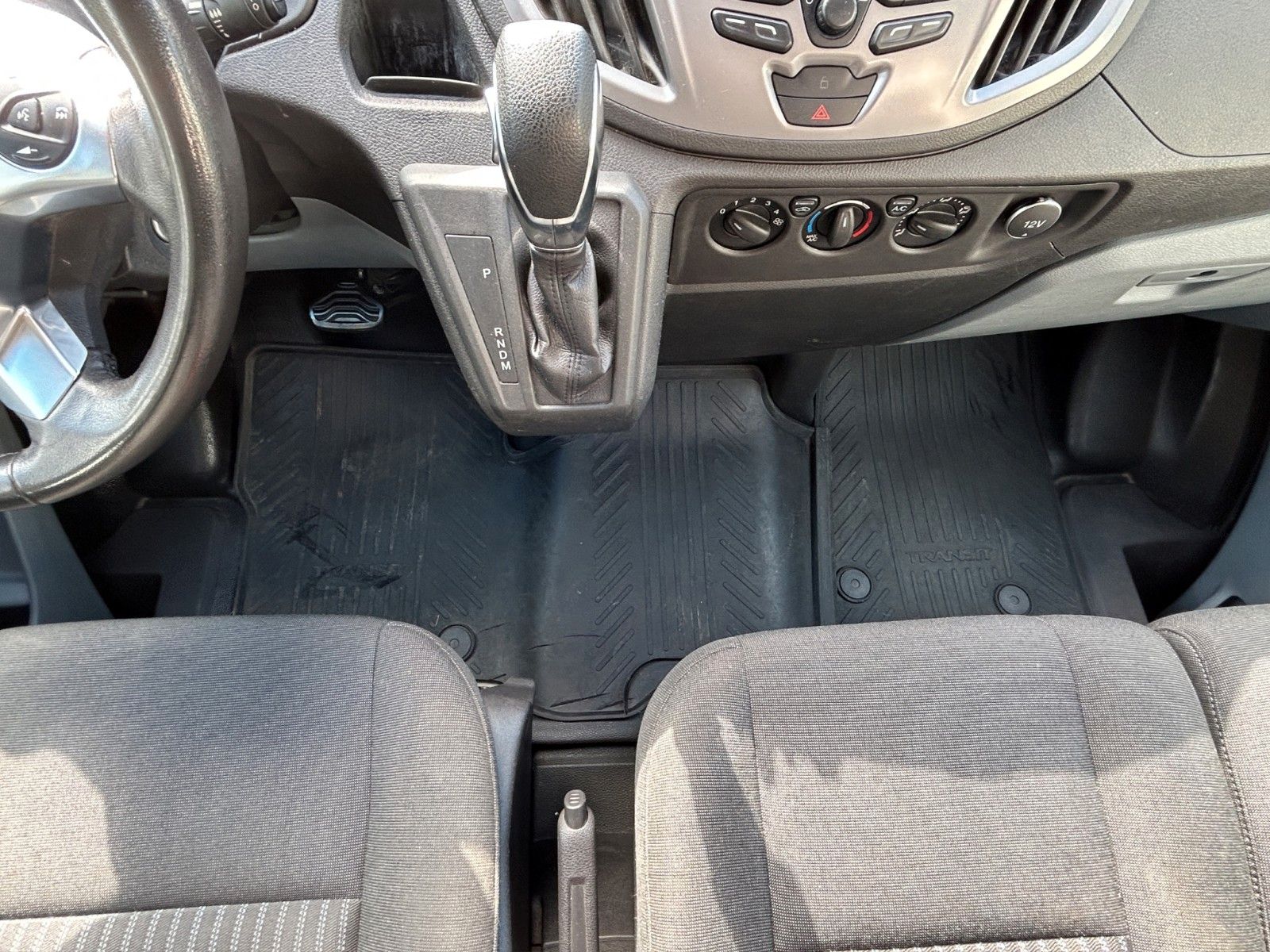 Fahrzeugabbildung Ford Transit 350 L2 Trend 9 Sitzer/Kamara/Automtik/