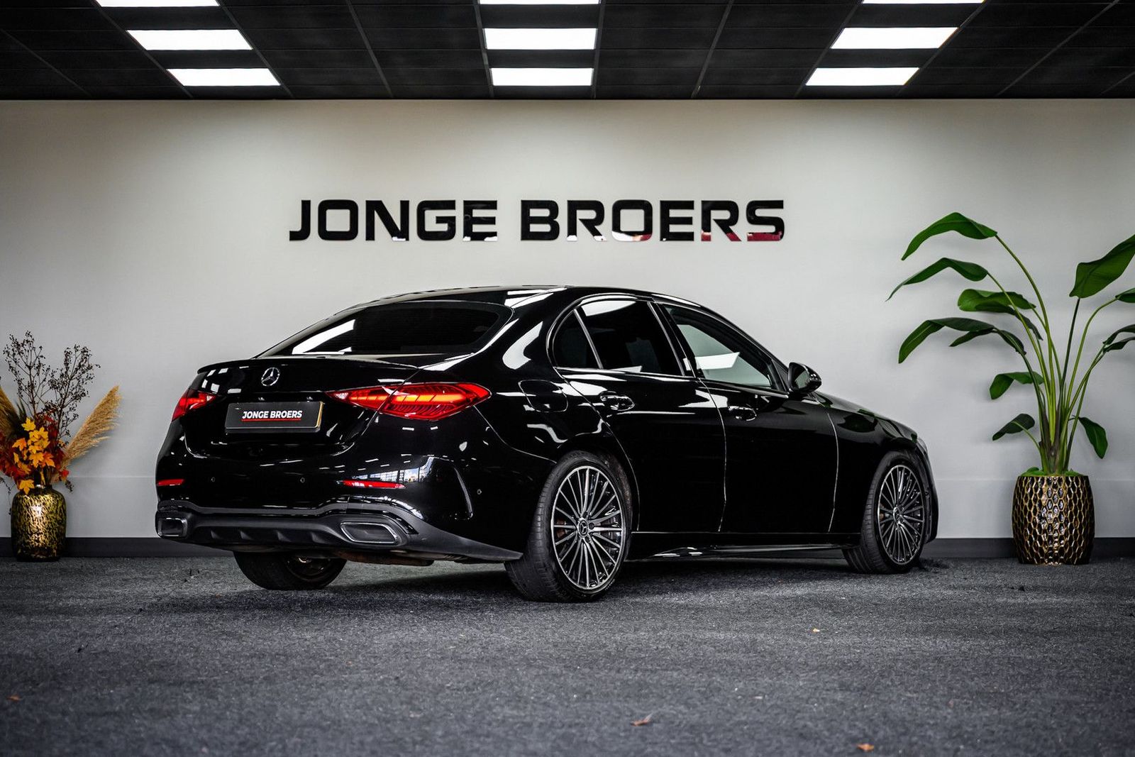 Mercedes-Benz C 300 AMG Line Pano/Burmester/360/Ambiant imagem 3