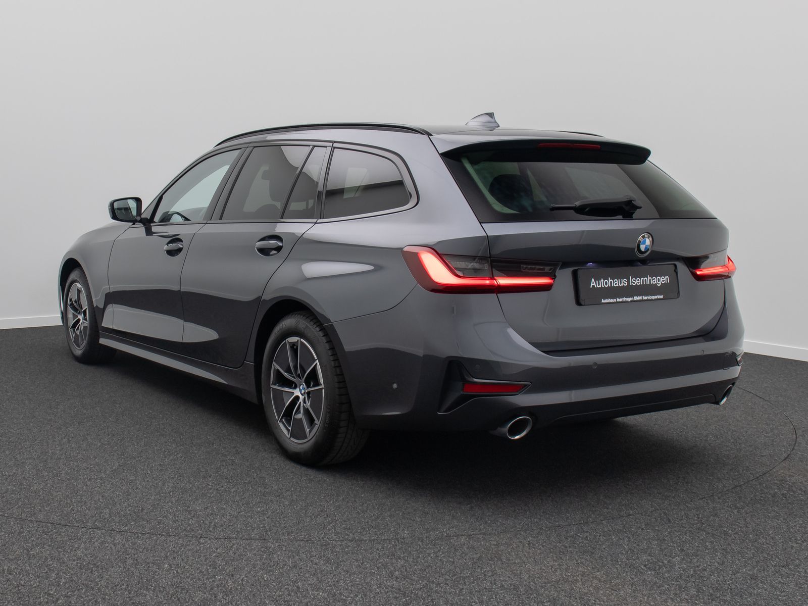 Fahrzeugabbildung BMW 320d Sport Line Kamera DAB Alarm HiFi Komfort