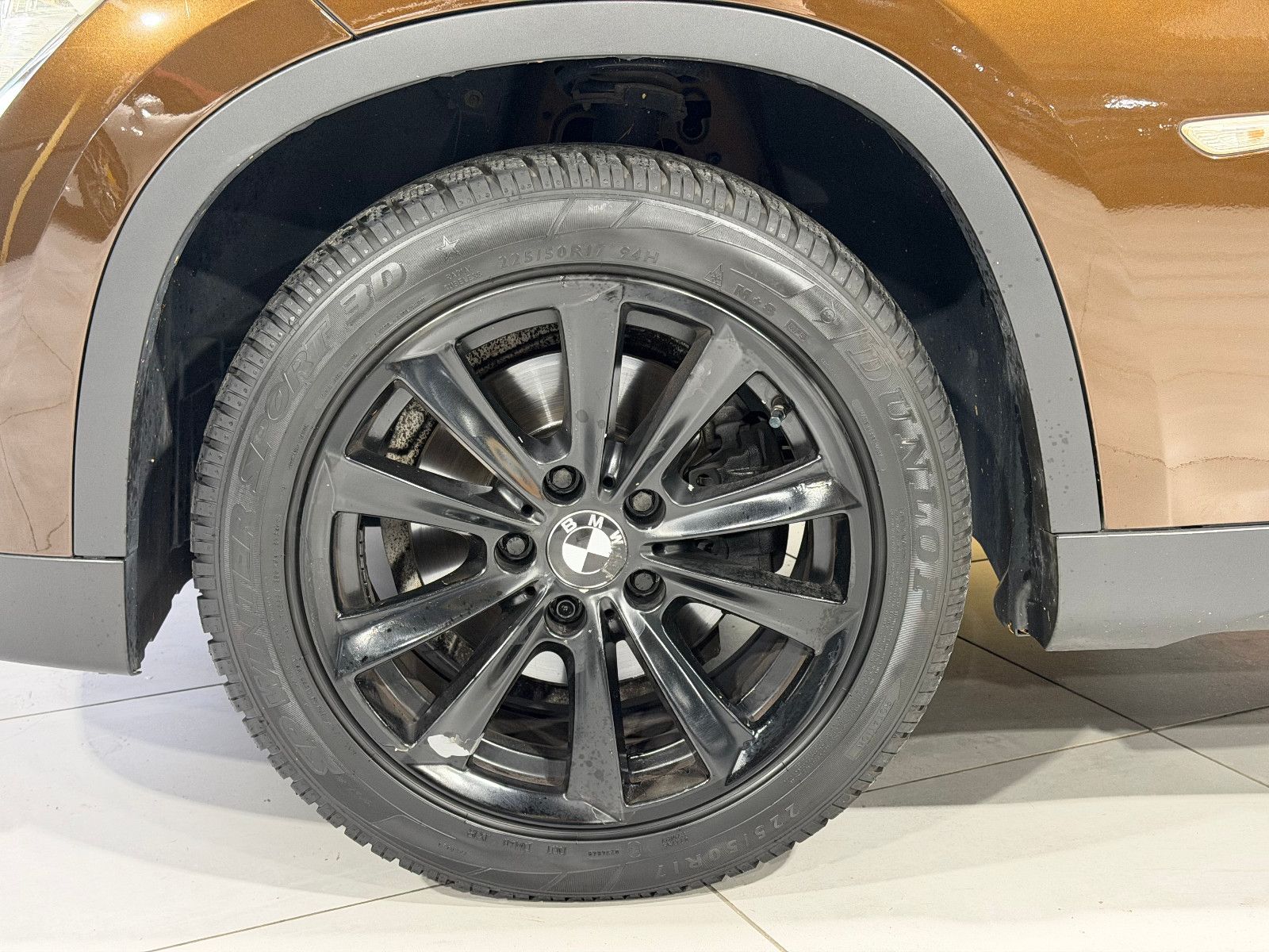 Fahrzeugabbildung BMW X1 20 i sDrive/NAVI/LEDER/XENON/KAMERA