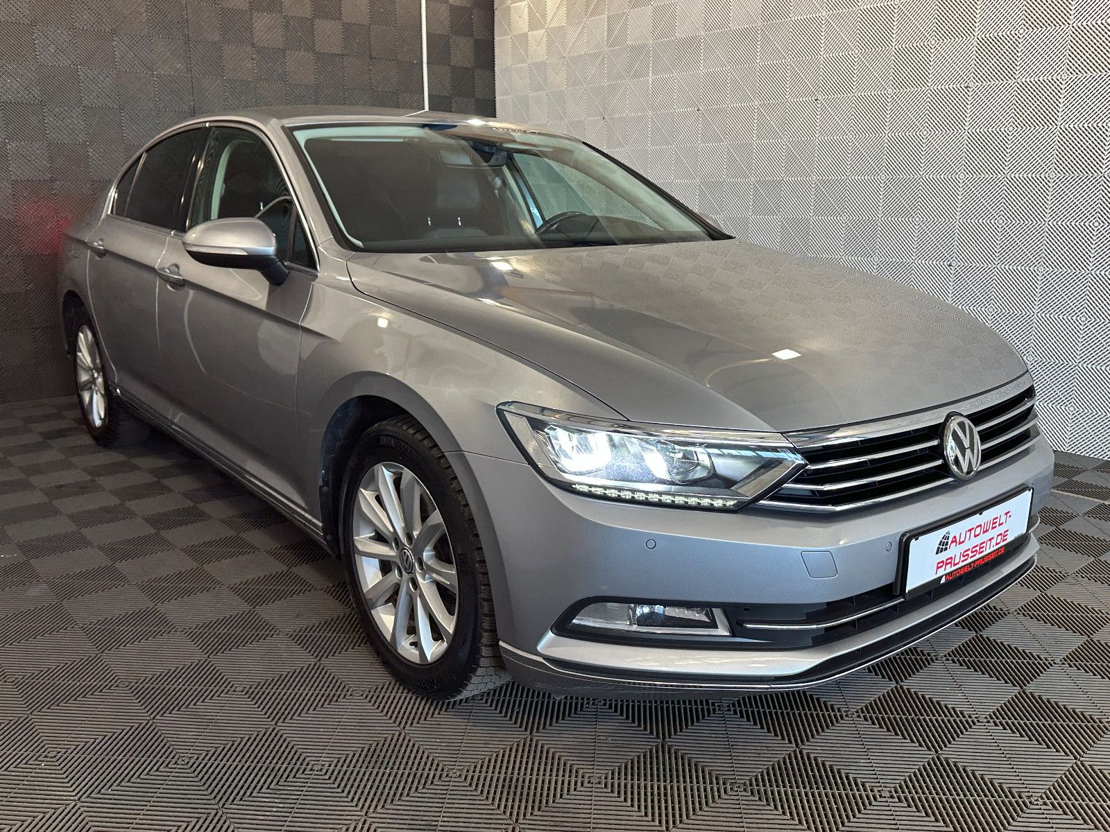 VW Passat Lim. 2.0 TDI*HIGHLINE*LED-ACC-MASSAGE-DSG