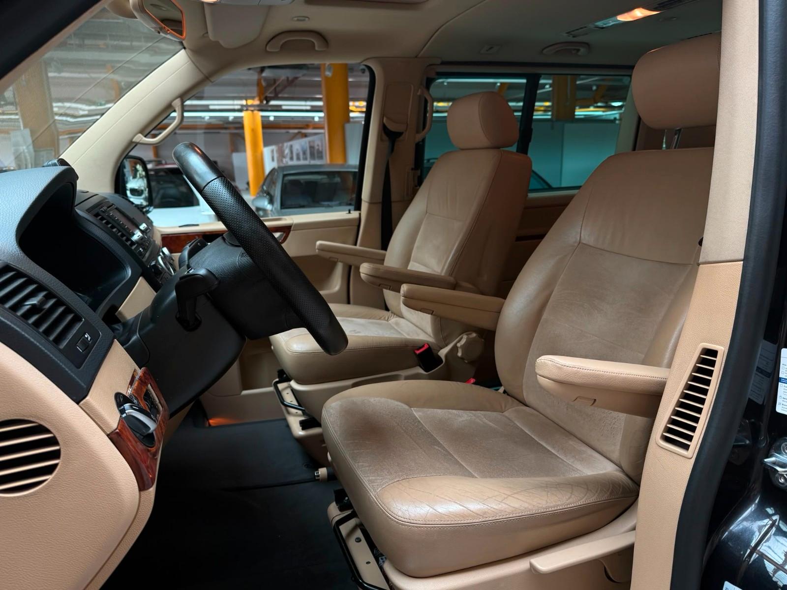 VOLKSWAGEN T5 MULTIVAN HIGHLINE 3.2 V6 235ch 4MOTION - GPL - TOIT PANORAMIQUE - PORTES ÉLECTRIQUES - GPS - CUIR/ALCANTARA