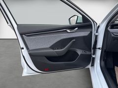 SKODA Combi 2.0 TDI Tour LED Matrix AHK 360Grad Virtul