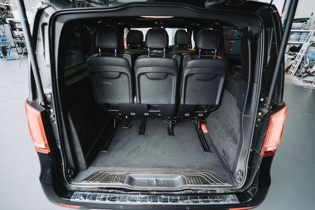 Fahrzeugabbildung Mercedes-Benz V 300 d 4-matic AMG-Line  Avantgarde Edition AHK