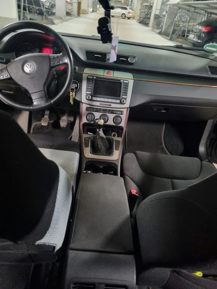 Volkswagen Passat 2006 — photo 15