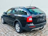 Skoda Octavia Scout 4x4 2.0 TDI +AHK+BT+4xSHZ+XENON+ - Skoda Octavia: Allradantrieb, 2.0