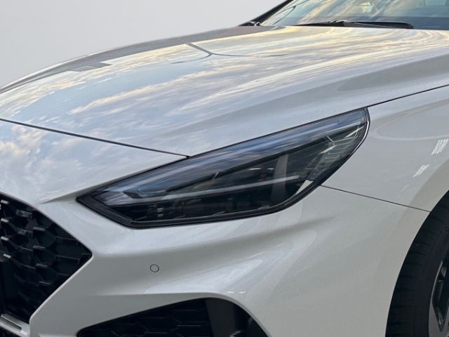 Fahrzeugabbildung Hyundai i30 N Line Mild-Hybrid 1.5 T-GDI Sitz-Paket+Pano